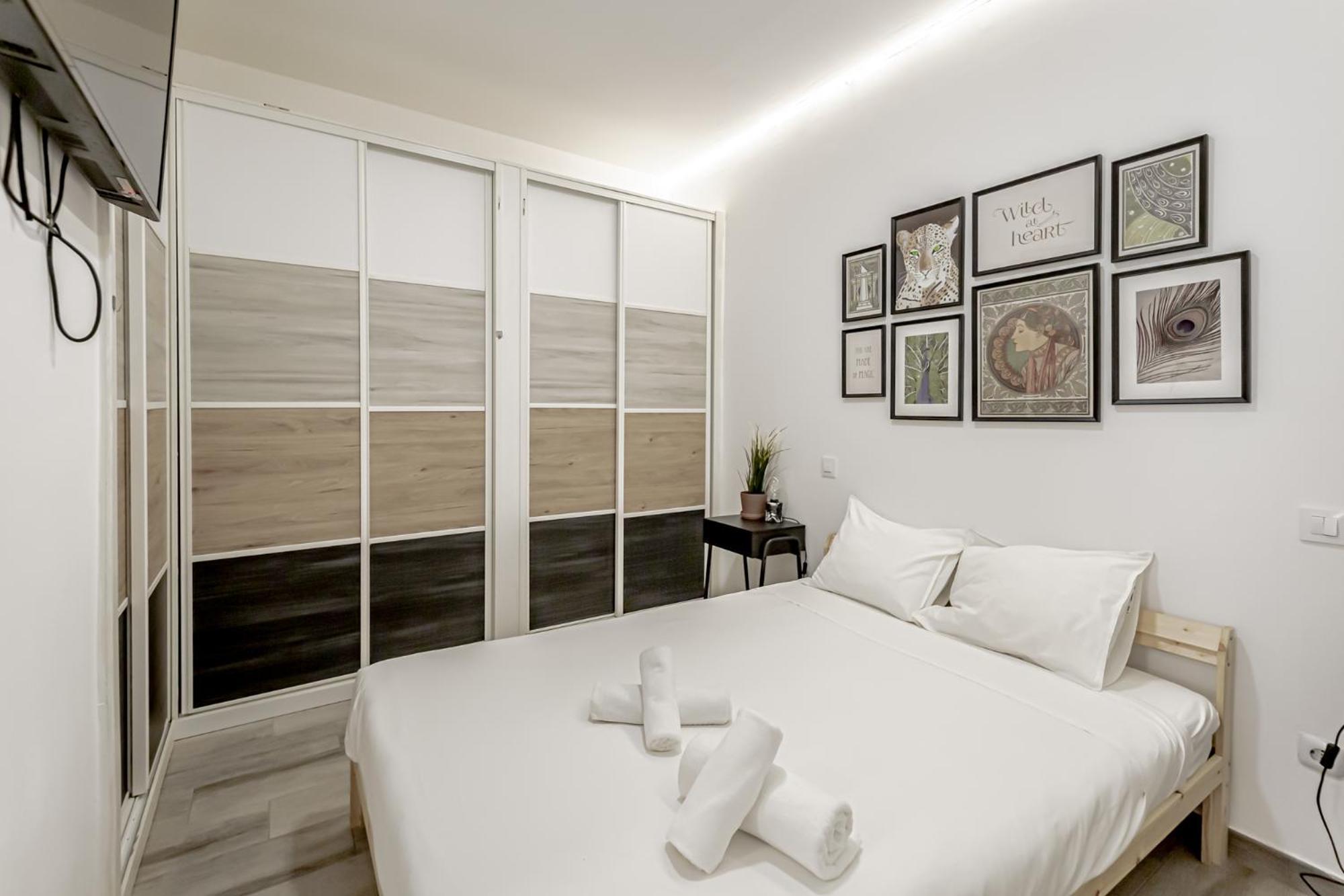 Apartamentos Tetuan Madrid Exterior foto
